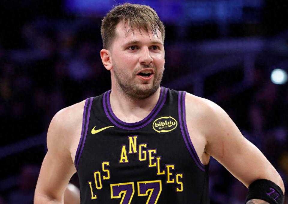 Renowned reporter: Doncic’s weight rebound and defensive struggles draw heavy criticism, Lakers fans will lose patience with him this year
