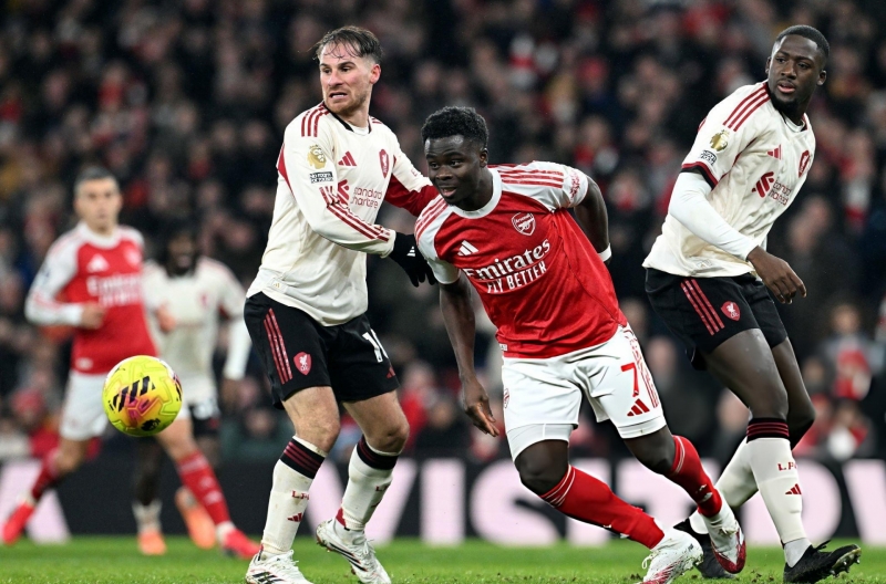 Liverpool drew with Arsenal, missing the chance to extend their lead