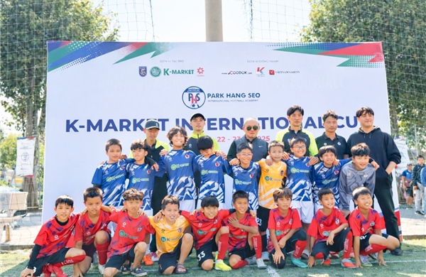 The Football Academy of Coach Park Hang Seo is recruiting an Executive Director.