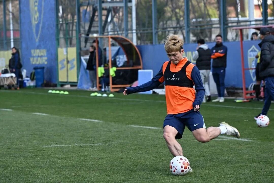 Huang Zichang: Since Yunnan Yukun trusts me, I will continue to enjoy football.