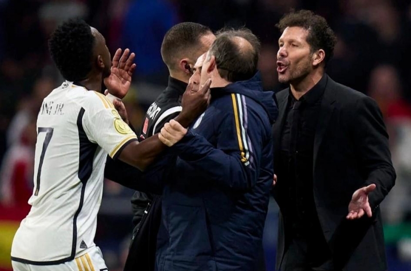 Simeone speaks out following Vinicius' provocation that stirred Madrid