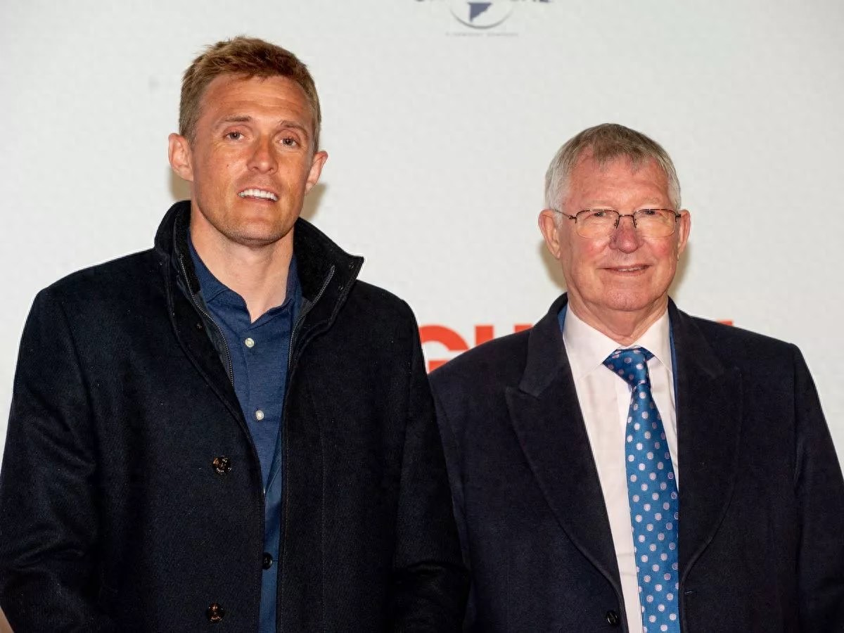 Fletcher's Manchester United debut with Bruno Fernandes and Mason Mount returning! He revealed that Sir Alex Ferguson agreed to him taking over and he's not afraid of criticism from club legends.